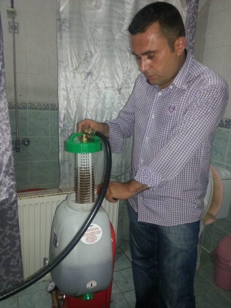 https://www.bursadapetektemizleme.com/wp-content/uploads/bursa-petek-temizleme-bursa-petek-temizligi-radyator-temizleme-kombi-bakimi-05-768x1024.jpg